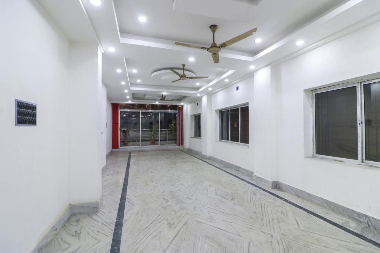 Spot On 49584 Asmi Hotel Hugli-Chinsurah Экстерьер фото
