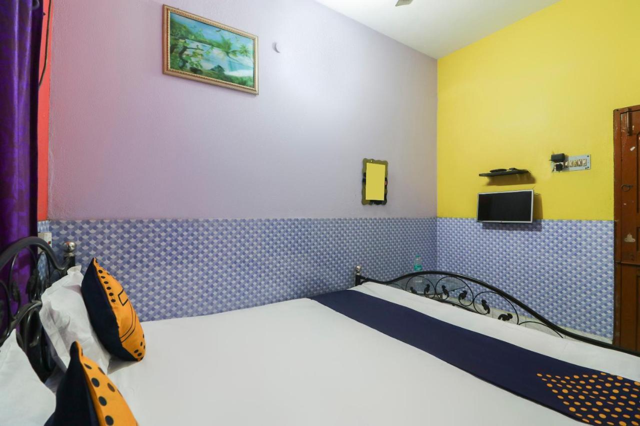 Spot On 49584 Asmi Hotel Hugli-Chinsurah Экстерьер фото
