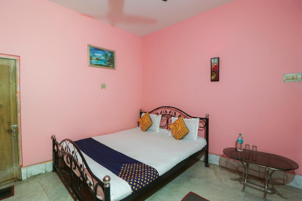 Spot On 49584 Asmi Hotel Hugli-Chinsurah Экстерьер фото