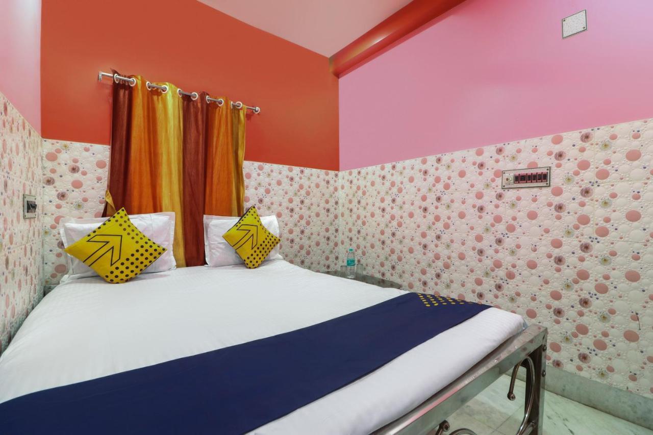 Spot On 49584 Asmi Hotel Hugli-Chinsurah Экстерьер фото